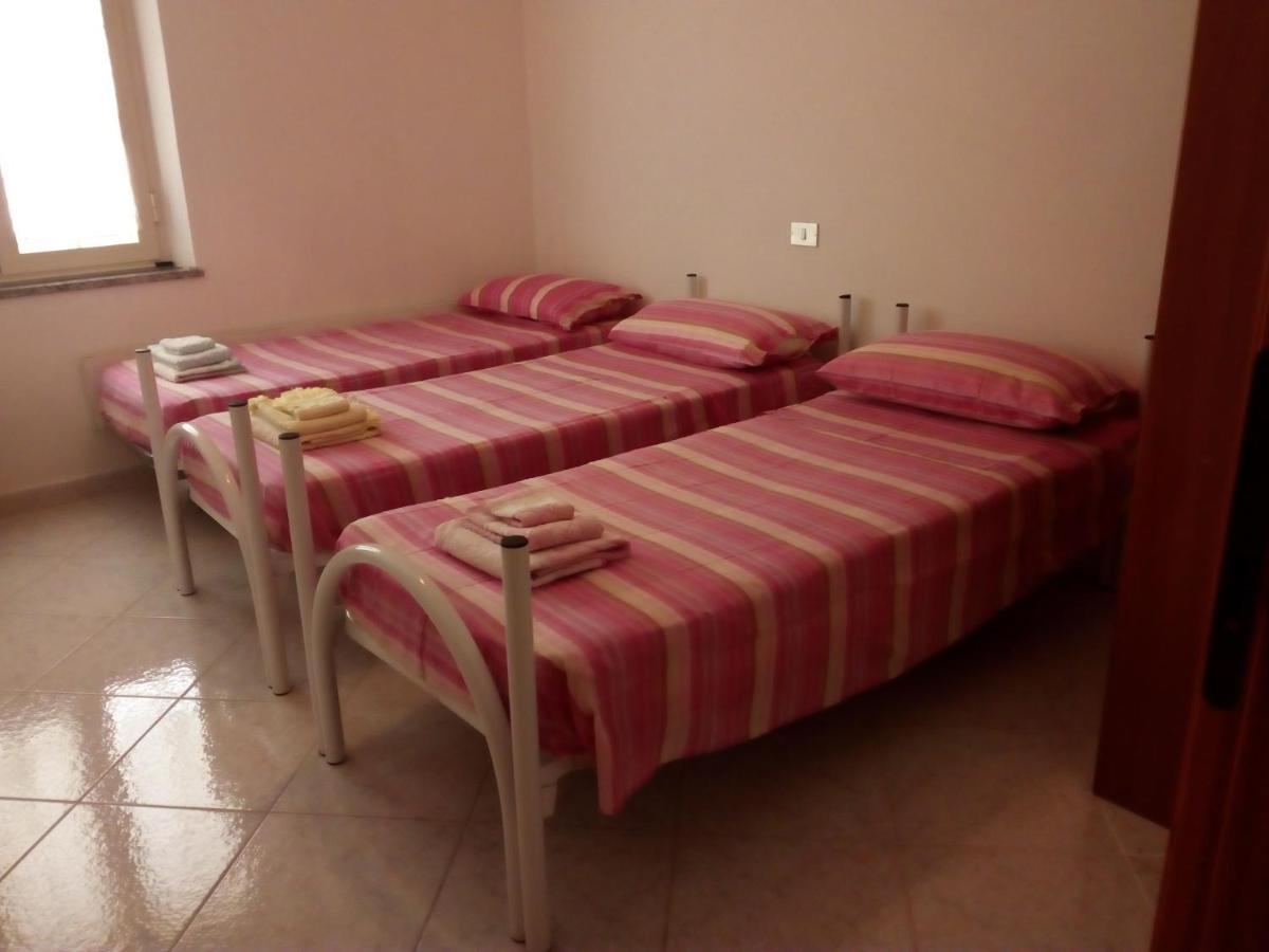 SANTU LUISU iun P2230 Apartment Galtellì Exterior foto